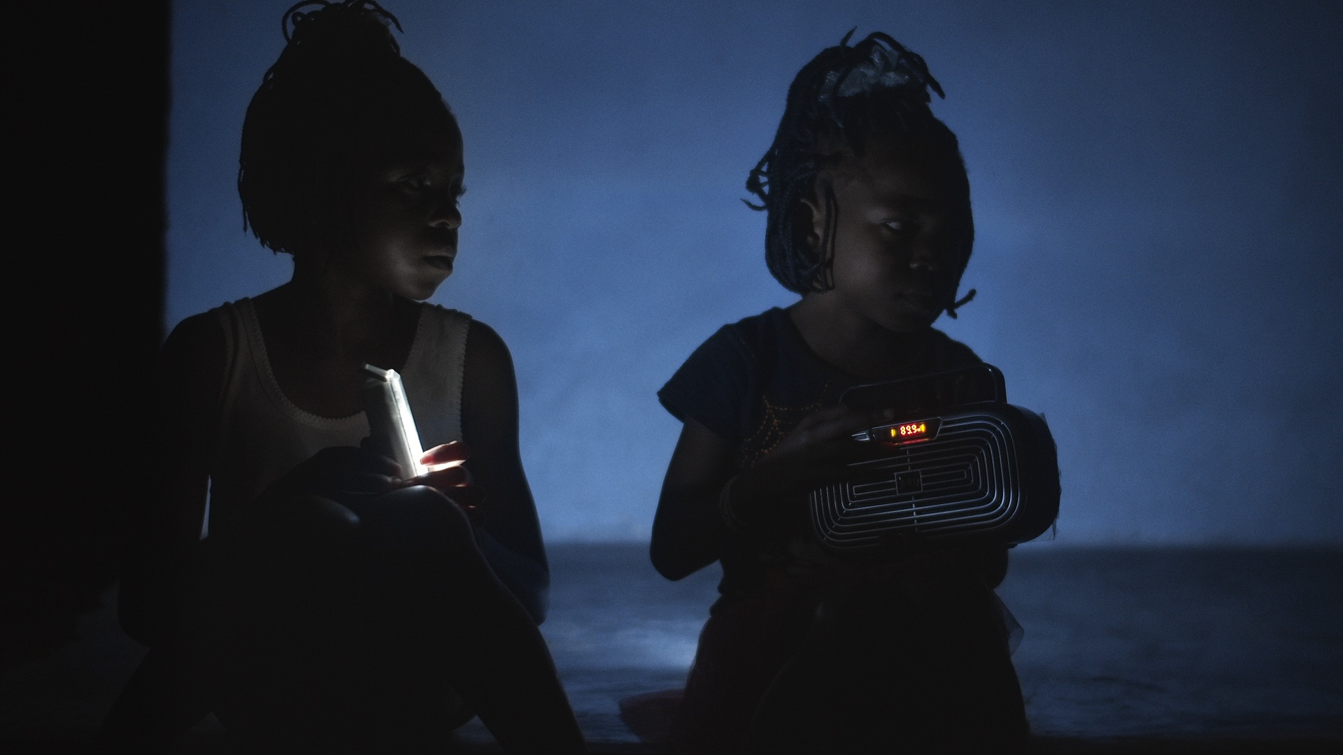 Rising Up at Night de Nelson Makengo